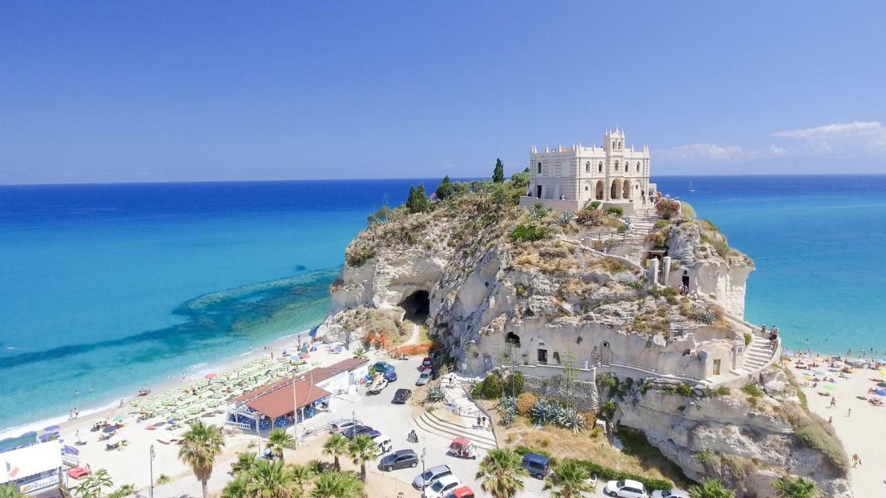 Astoria Tropea Centro Storico Apartment Екстериор снимка